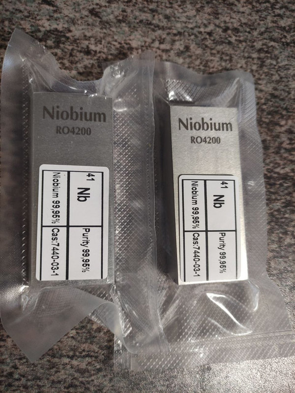 Niobium ingot 1kg (2x500g) 99,95%, niobium 1000g technology metal and value investment
